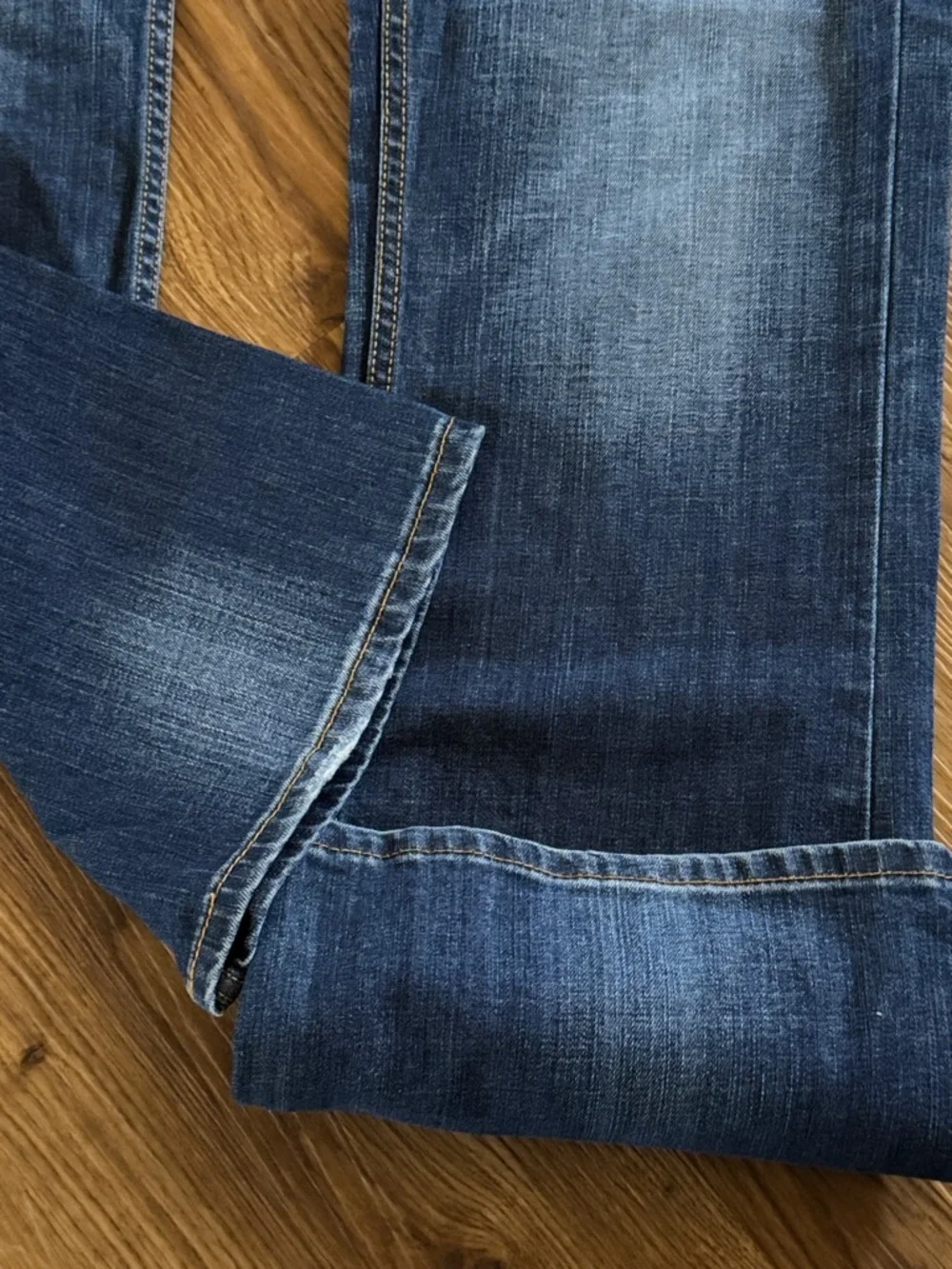 Levi's Blue Bootcut Jeans with Faded Whiskering 527